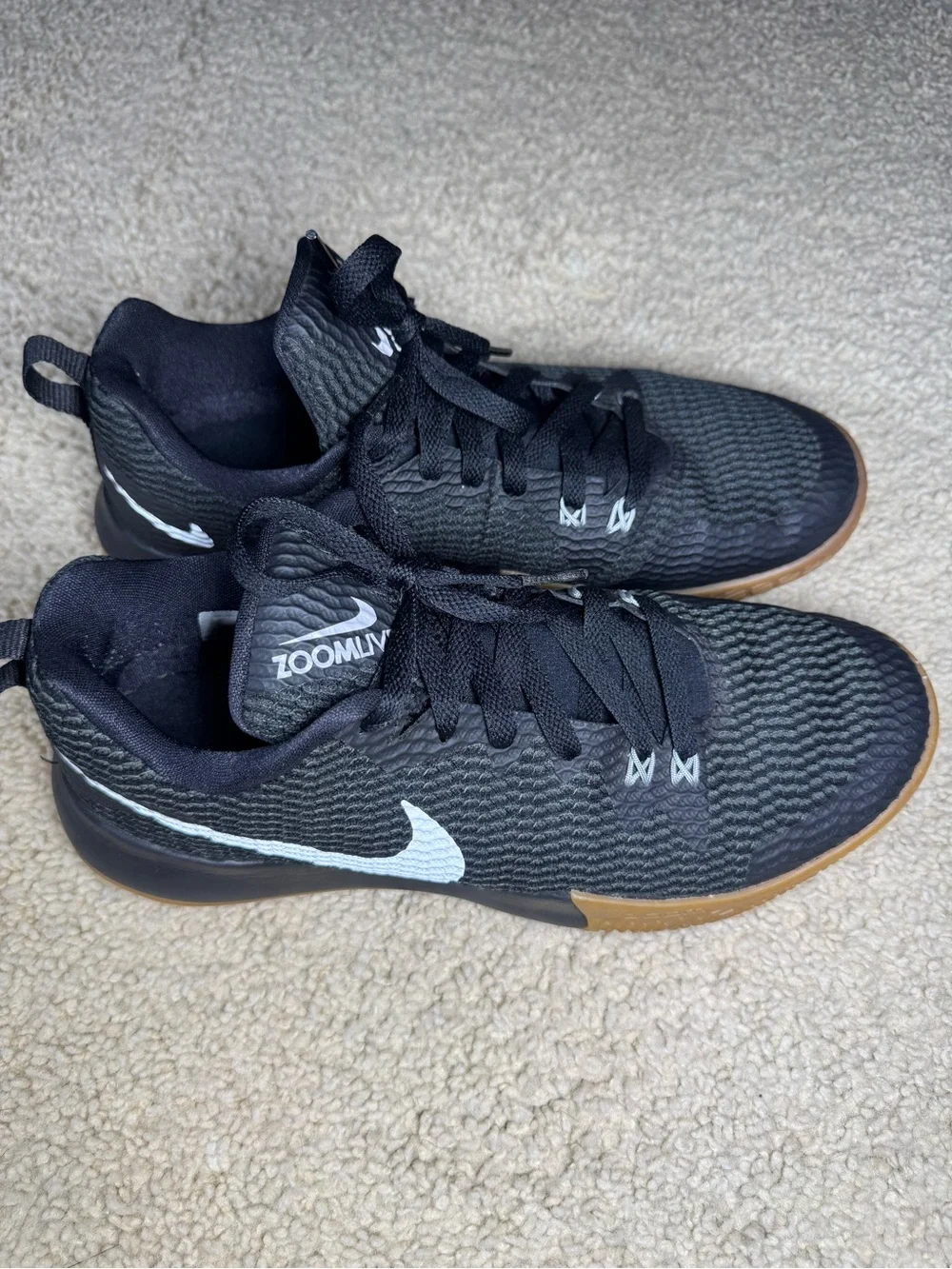 Nike Zoom Live 2 Mens Black Gum Sole Running Sneakers Size 9.5